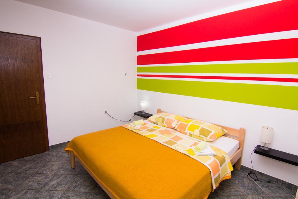Apartmani Zuzic 크르크 객실 사진